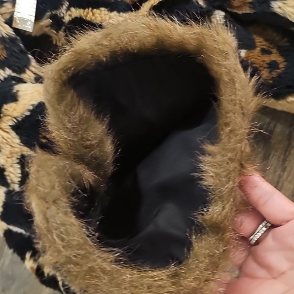 Vintage Faux Leopard Fur Reversible Coat - Picture 7 of 12